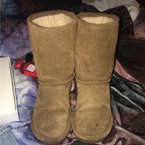 Bearpaw boots, brand new, never worn